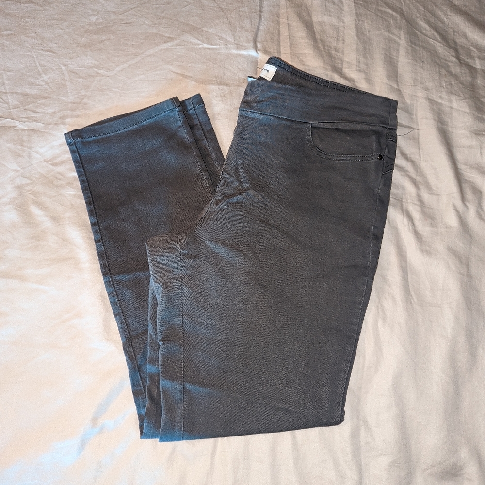 Slip on stretch trouser